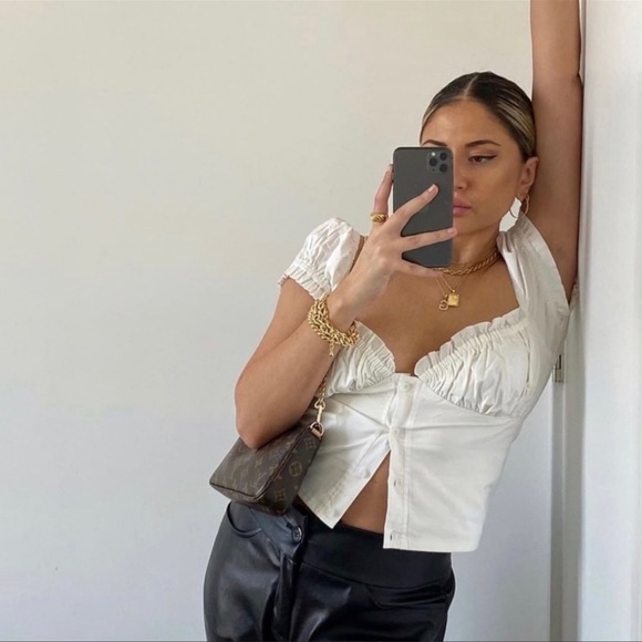 NWT With Jéan Remi lace puff sleeve top - SIZE M - Picture 8 of 11